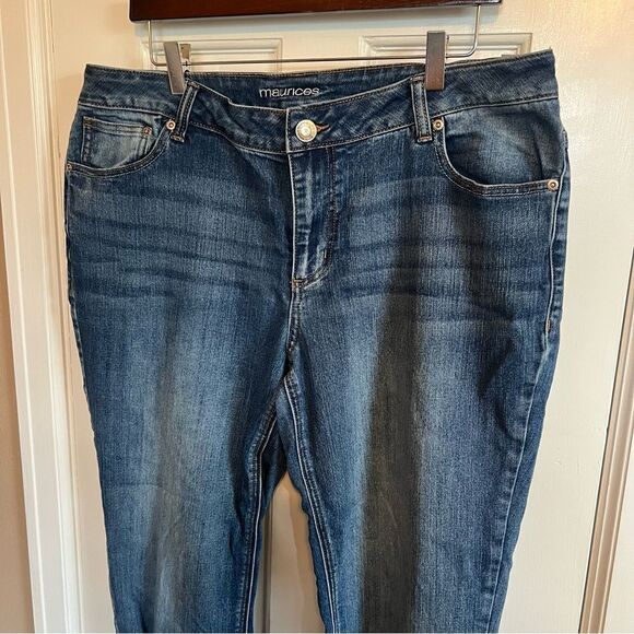 Maurices Blue Ankle Cropped Jeans - Picture 2 of 7